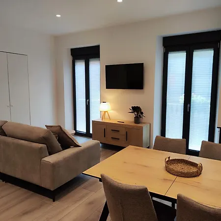 El Trevol Apartman *